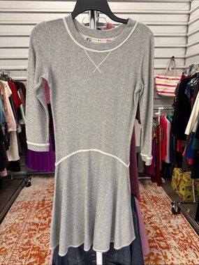 Chelsea & Violet Heather Gray Knit Fit-and-Flare Sweater Dress